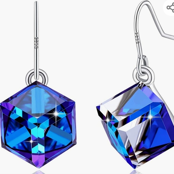 Striking Blue Cubic Earrings - Picture 5 of 5